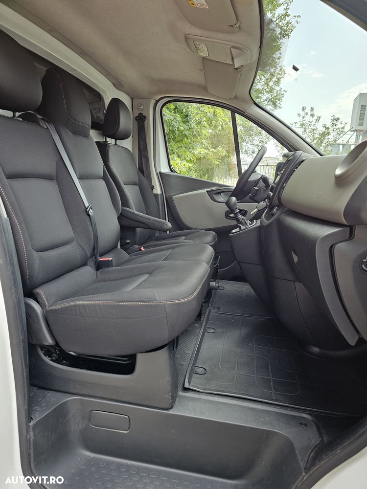 Renault TRAFIC - 10