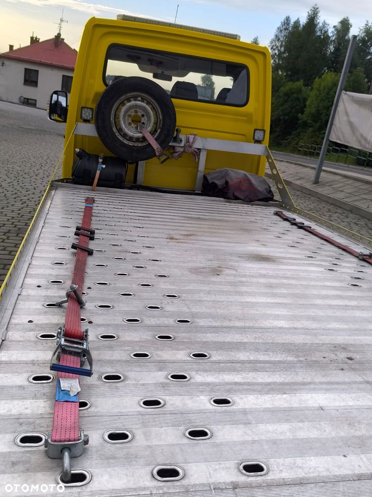 Mercedes-Benz SPRINTER - 22