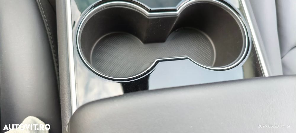 Tesla Model 3 Standard Reichweite Plus Hinterradantrieb - 19