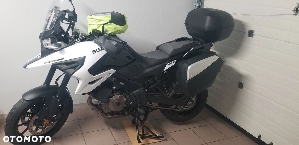 Suzuki V-STROM - 2