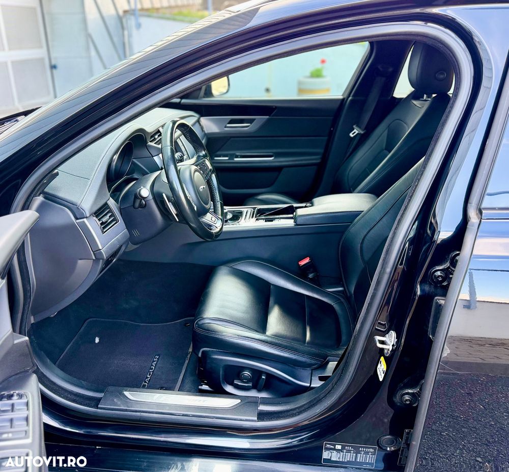 Jaguar XF 25d AWD Aut. R-Sport - 8