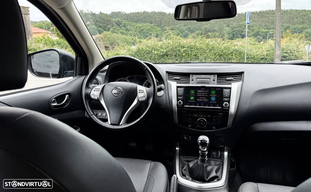 Nissan Navara 2.3 dCi CD 4WD Tekna - 15