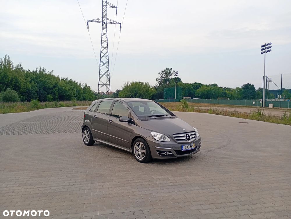 Mercedes-Benz Klasa B 200 CDI Autotronic Grand Edition - 14