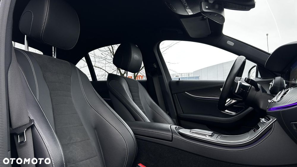 Mercedes-Benz Klasa E - 25