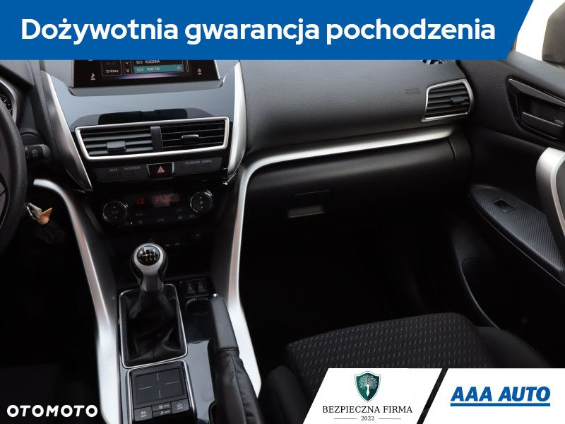 Mitsubishi Eclipse Cross - 9