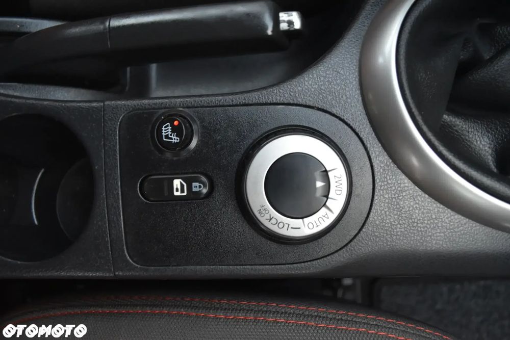 Nissan Qashqai 2.0 dCi 4 x 4 DPF acenta - 17