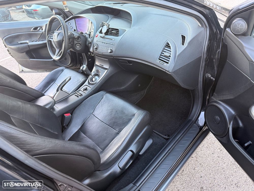 Honda Civic 1.4 i-VTEC Elegance - 33