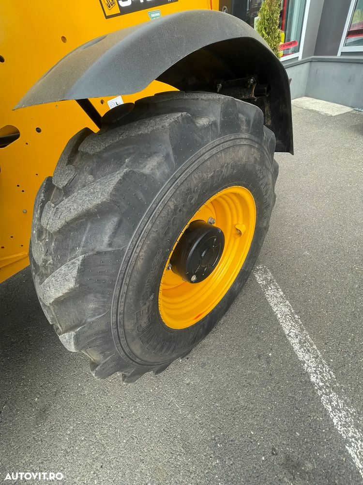 JCB 540-140 - 12