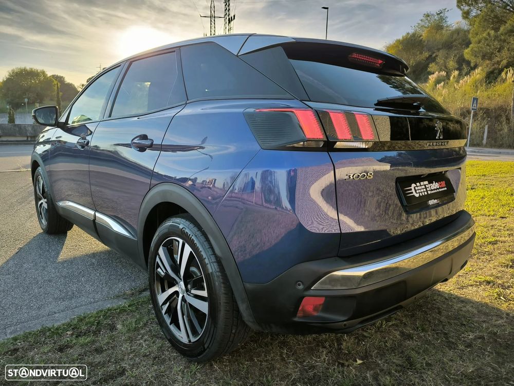 Peugeot 3008 PureTech 130 Stop & Start GPF Allure Pack - 2