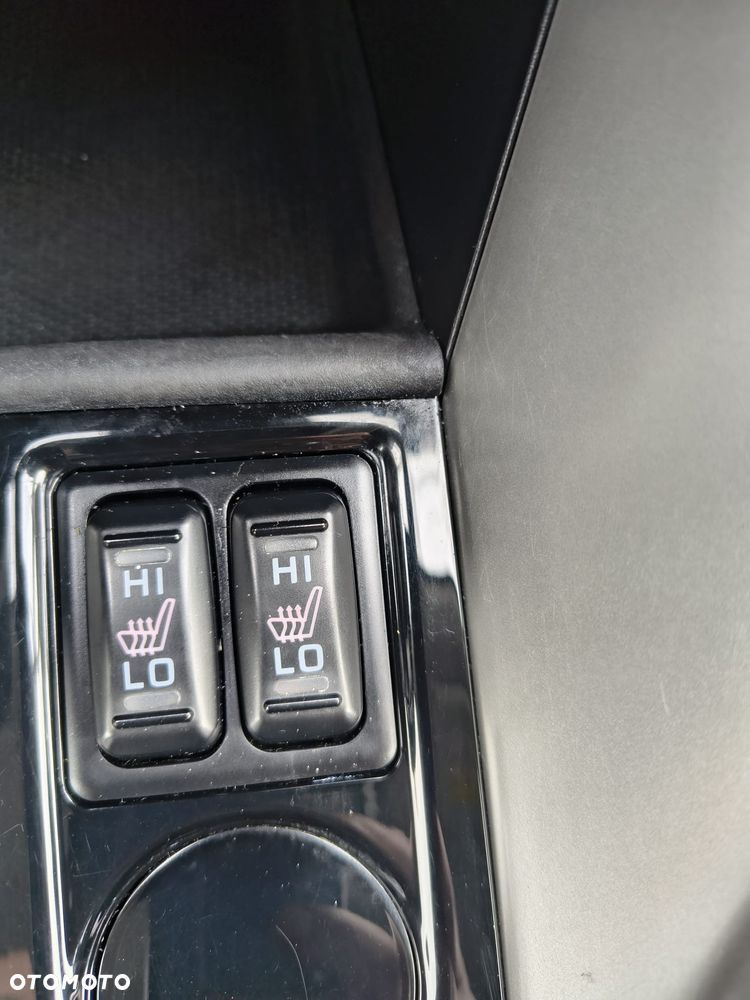 Mitsubishi Eclipse Cross - 12