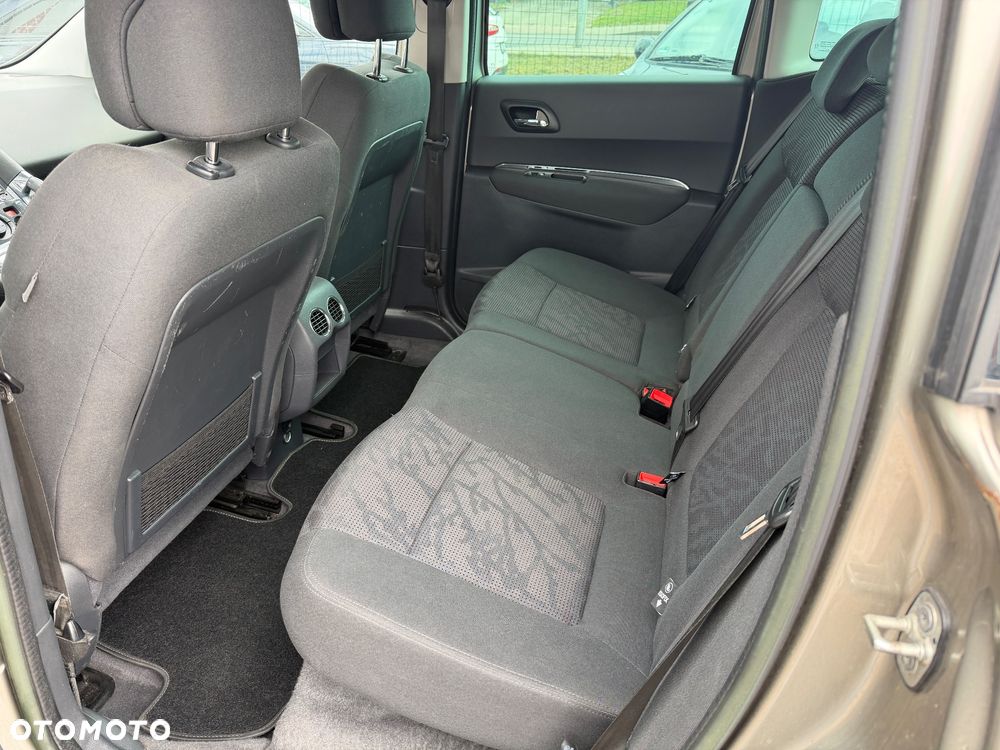 Peugeot 3008 HDi 160 Automatik Active - 13