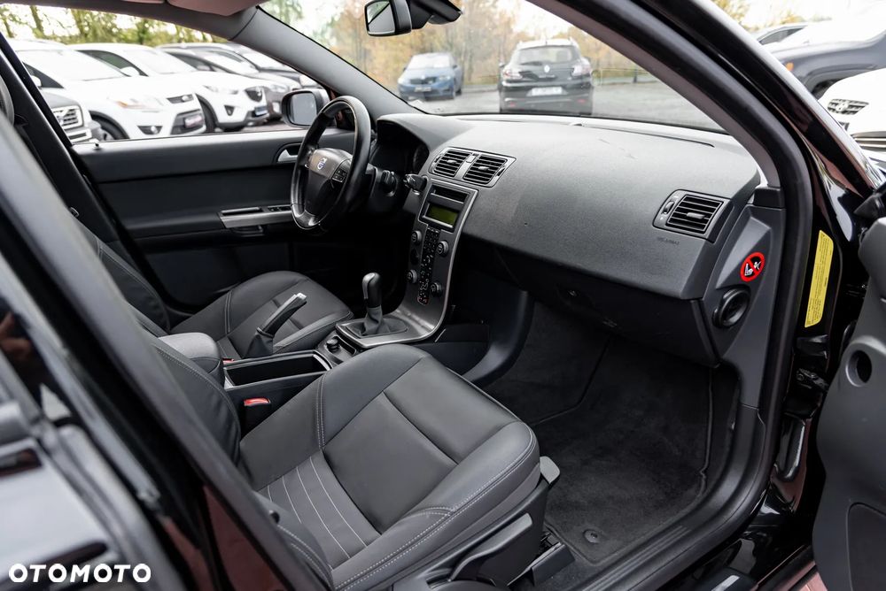 Volvo S40 T5 AWD Kinetic - 23