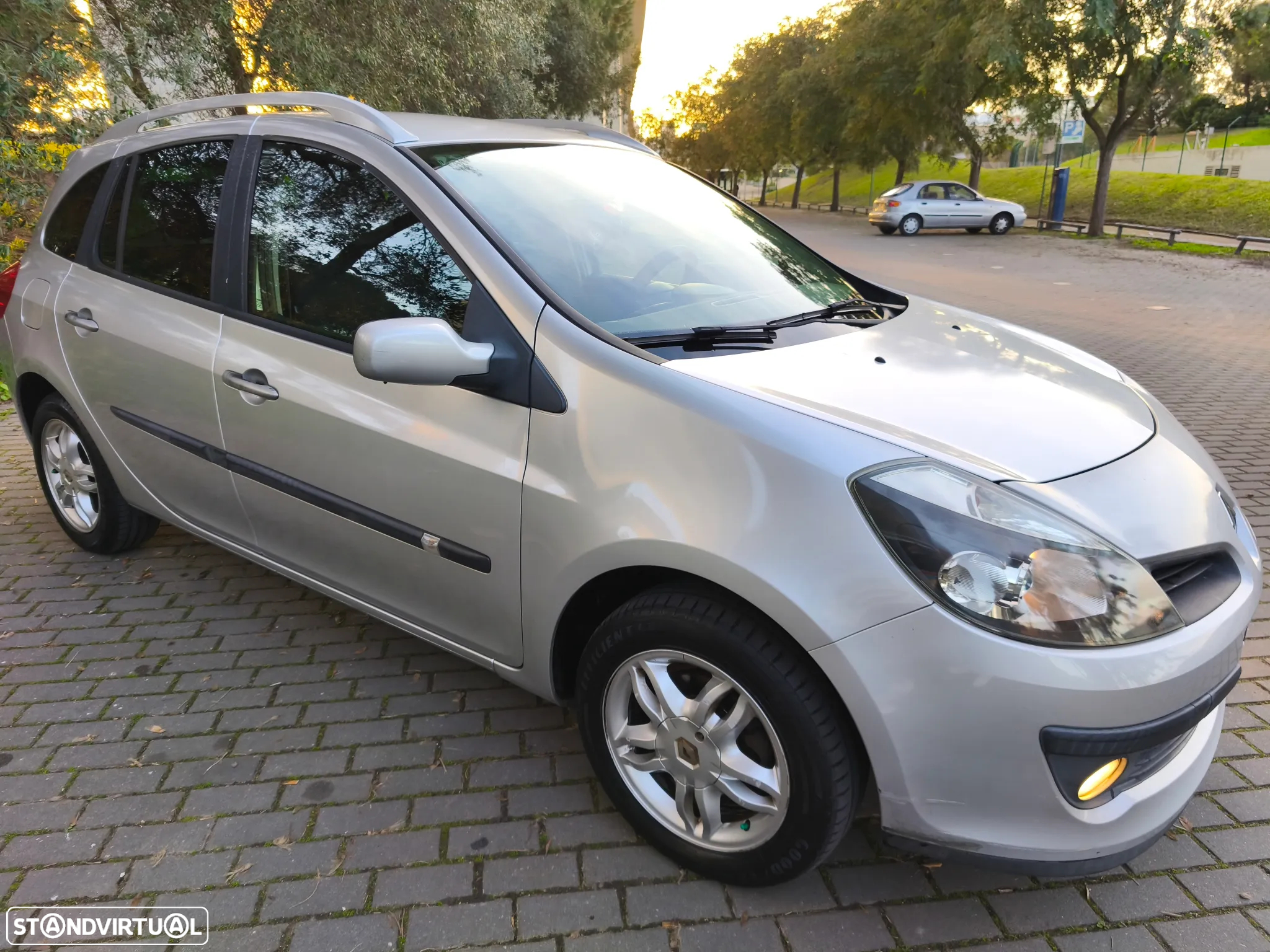 Renault Clio Break 1.2 16V Dynamique - 4