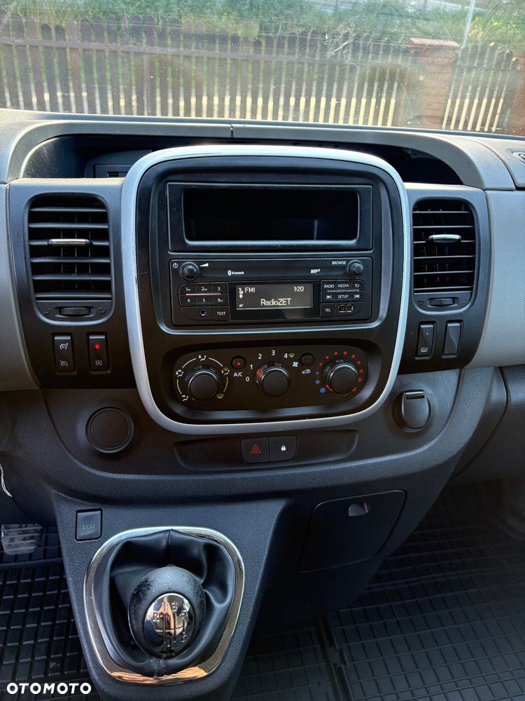 Renault Trafic - 17