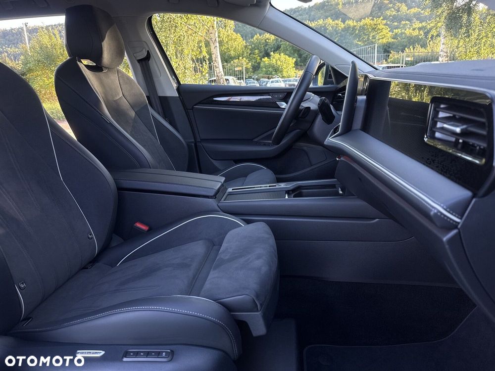 Volkswagen Passat Variant 1.5 TSI ACT mHEV Business DSG - 15