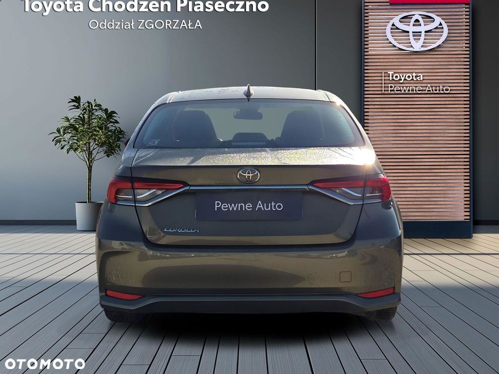 Toyota Corolla - 5