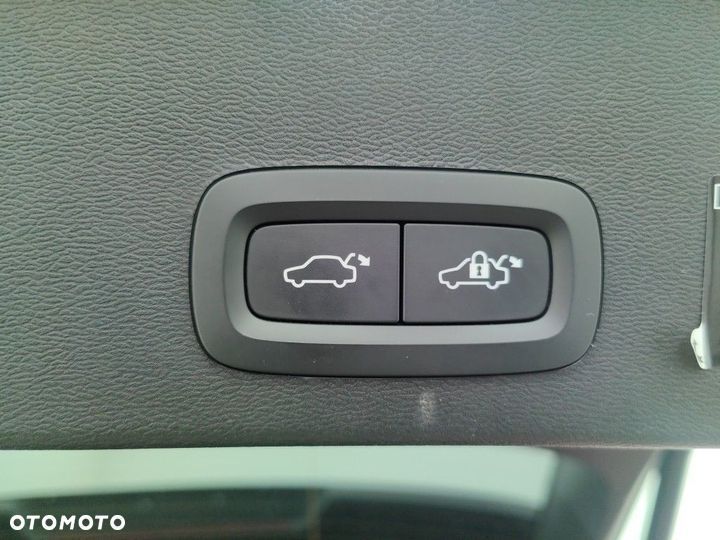 Volvo XC 40 T4 Recharge DKG RDesign - 19