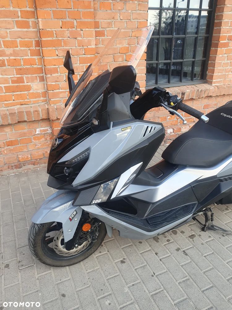 SYM CRUiSYM - 3