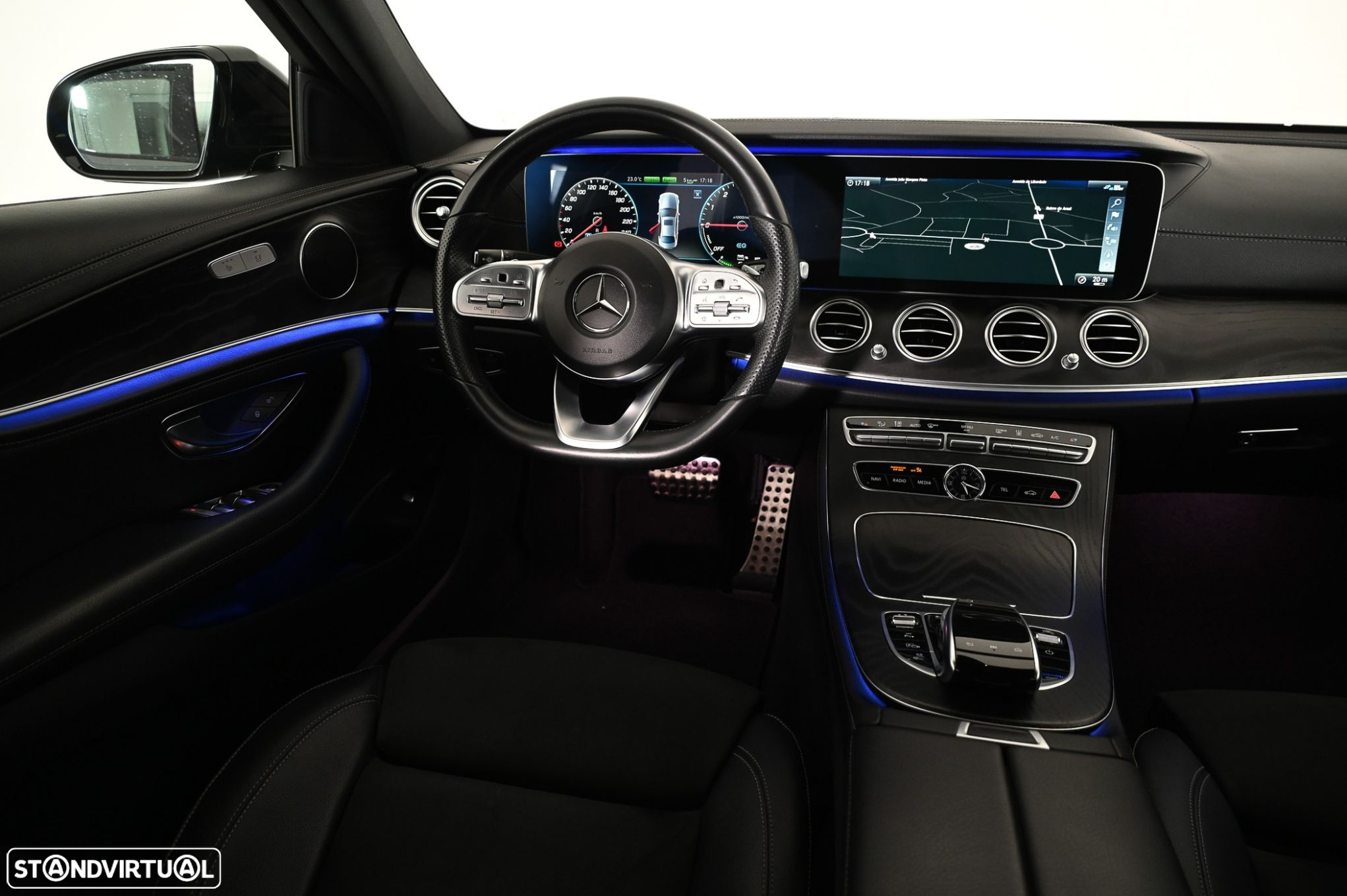 Mercedes-Benz E 300 - 21