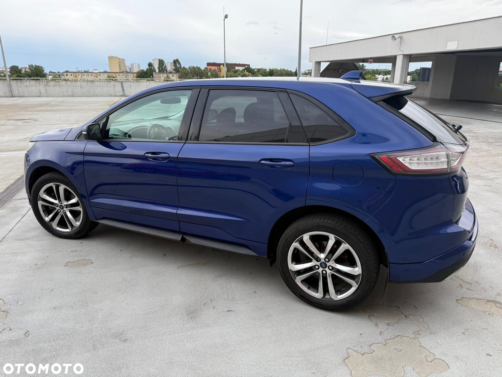 Ford Edge - 8