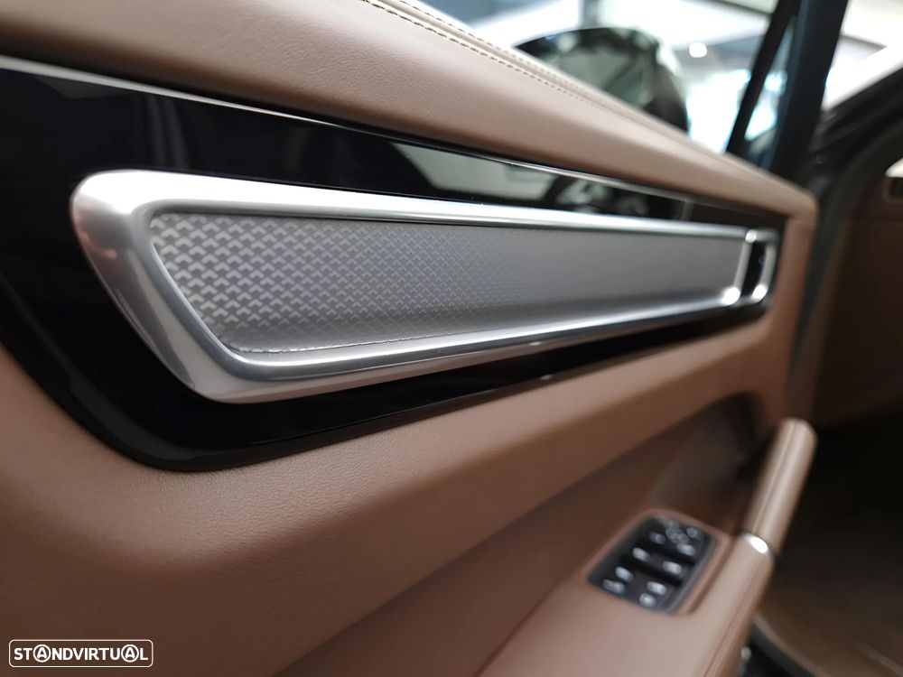 Porsche Cayenne Coupé E-Hybrid Platinum Edition - 22