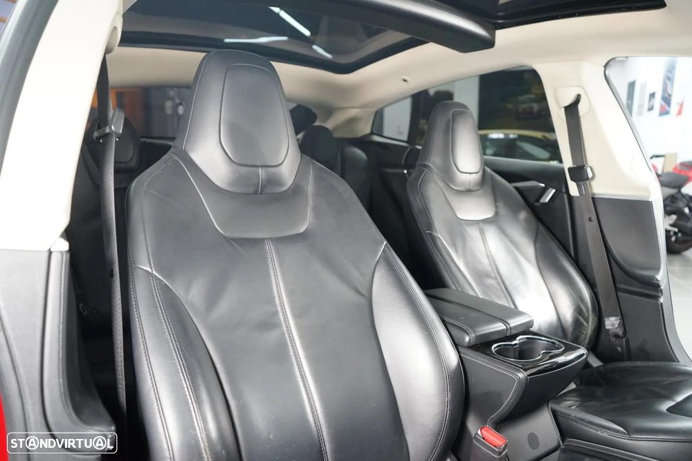 Tesla Model S 85 - 35