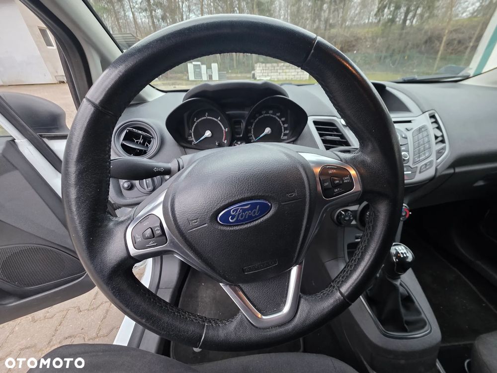 Ford Fiesta 1.5 TDCi Celebration - 21