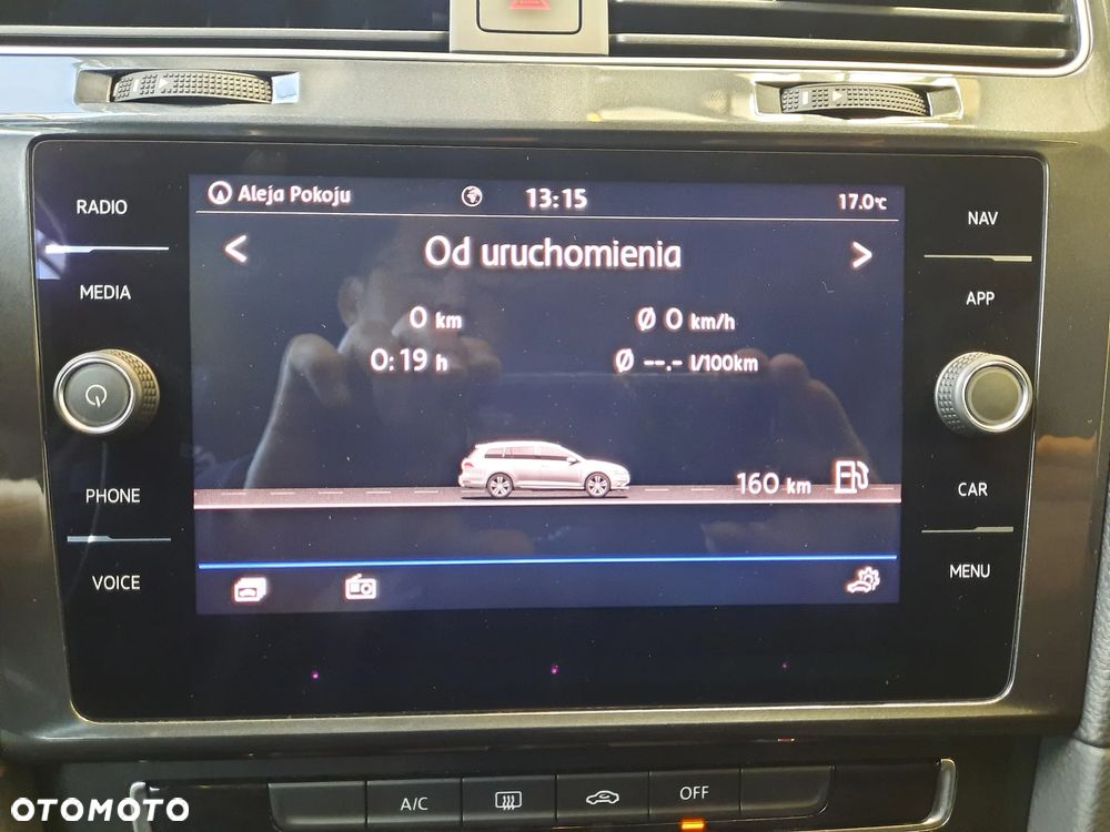 Volkswagen Golf 1.5 TSI BMT Evo Comfortline - 23