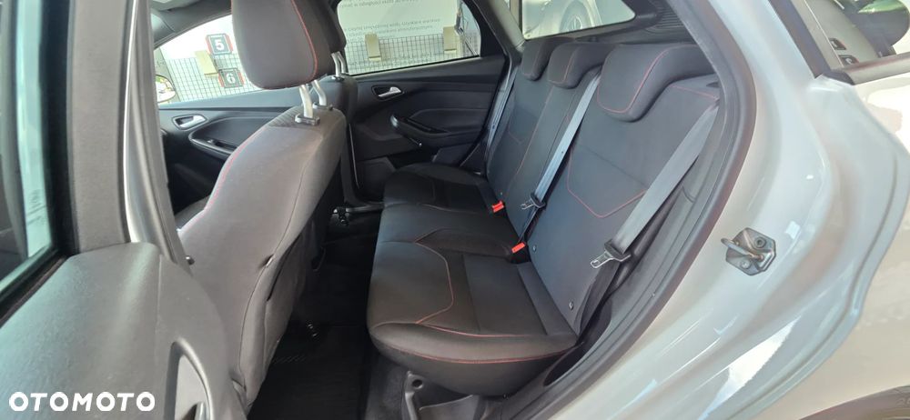 Ford Focus 1.5 EcoBoost STart-Stopp-System ST-LINE - 33