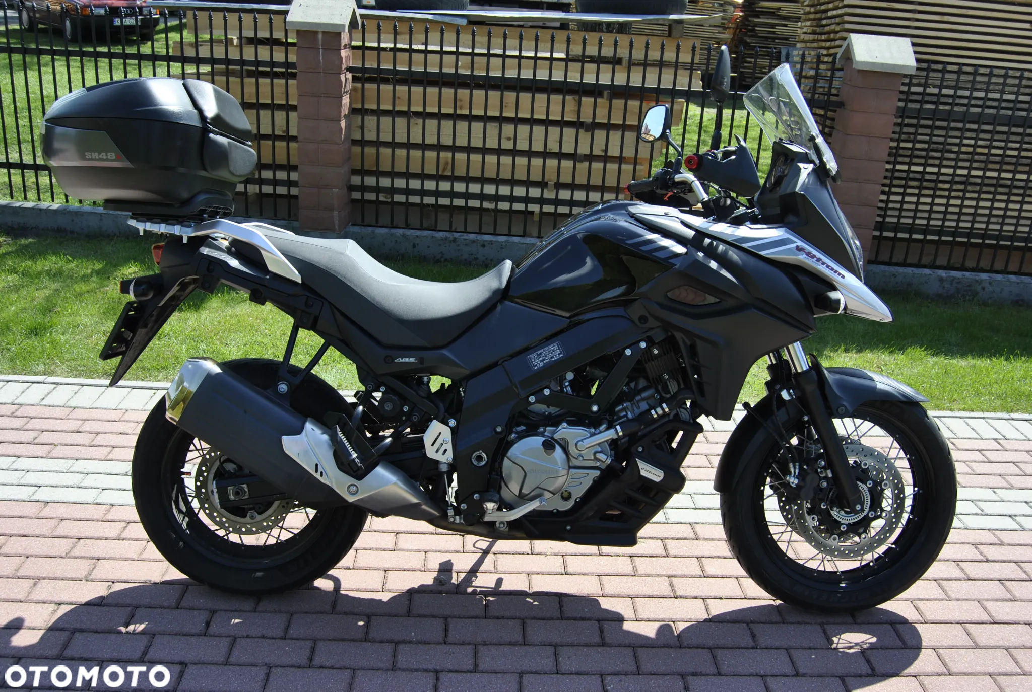 Suzuki V-STROM - 17