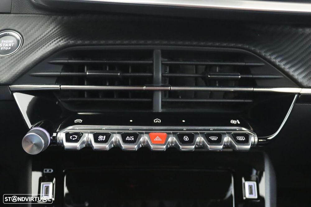 Peugeot e-2008 54 kWh Allure - 15