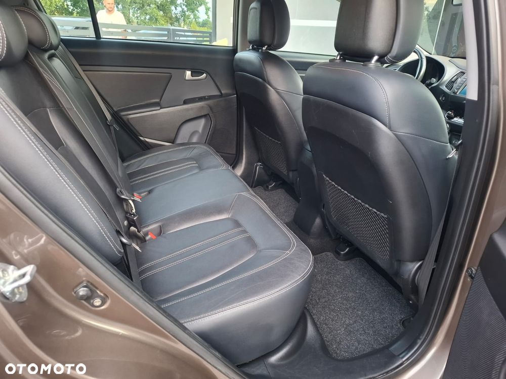 Kia Sportage 2.0 XL 2WD - 18