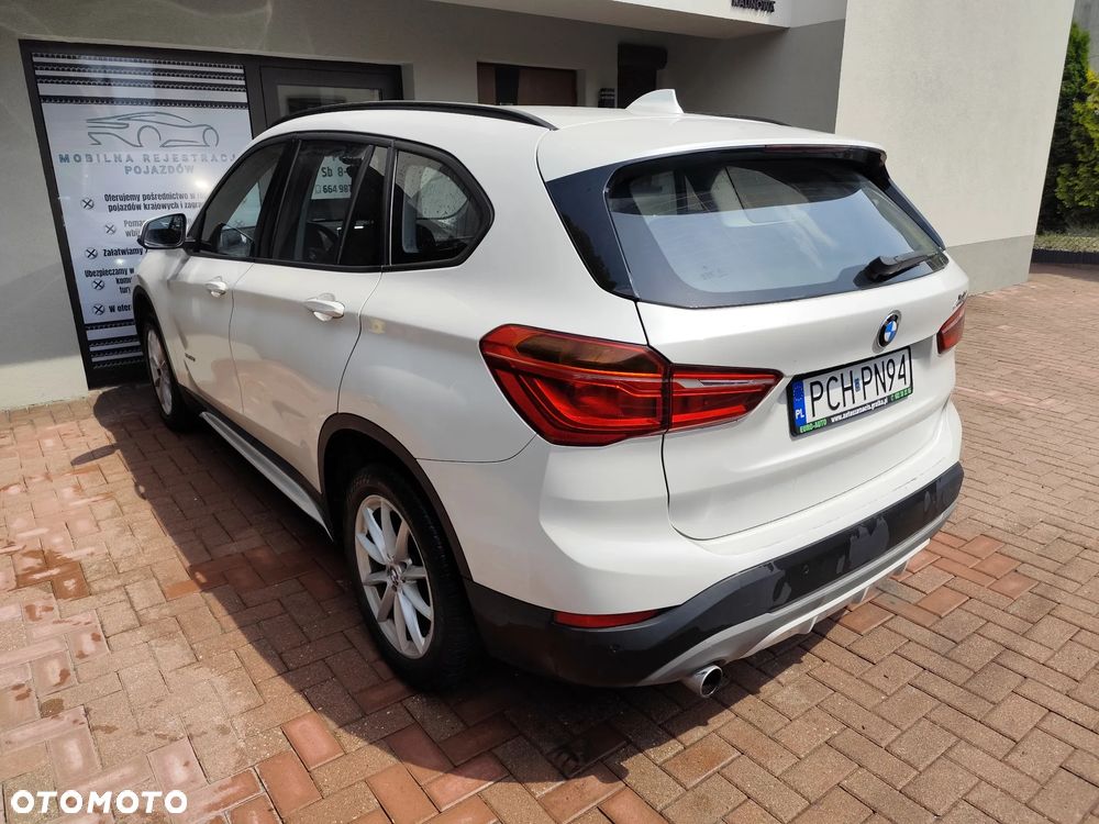 BMW X1 sDrive18d Sport Line - 5