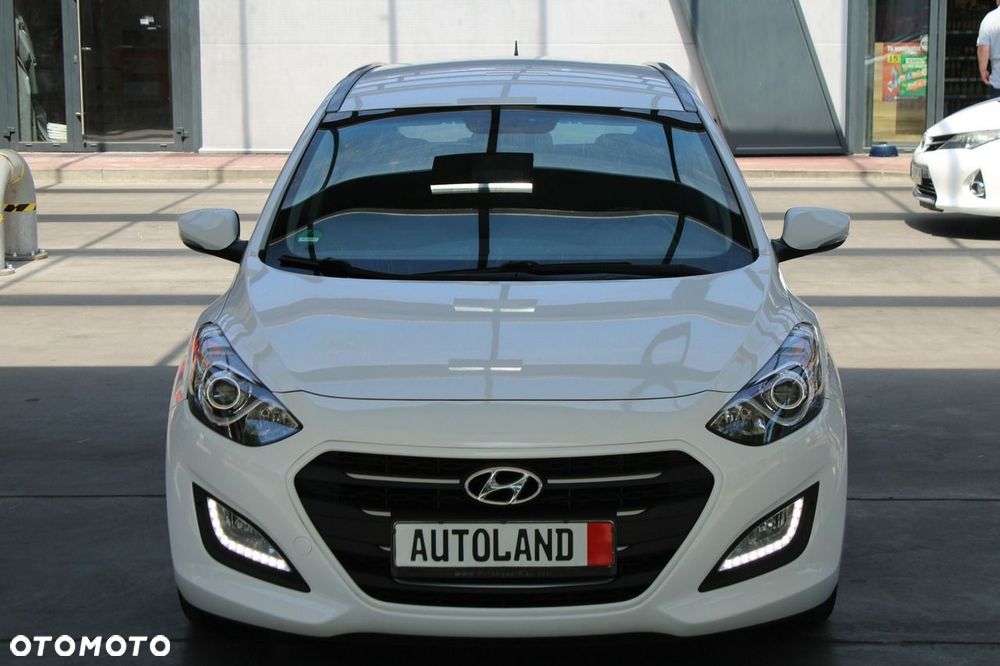 Hyundai i30 1.6 Automatik Style - 2