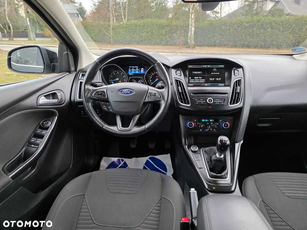 Ford Focus 1.5 EcoBoost STart-Stopp-System TITANIUM - 6