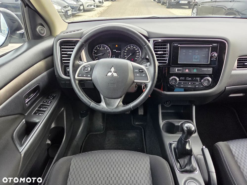 Mitsubishi Outlander 2.0 City Style 2WD - 20