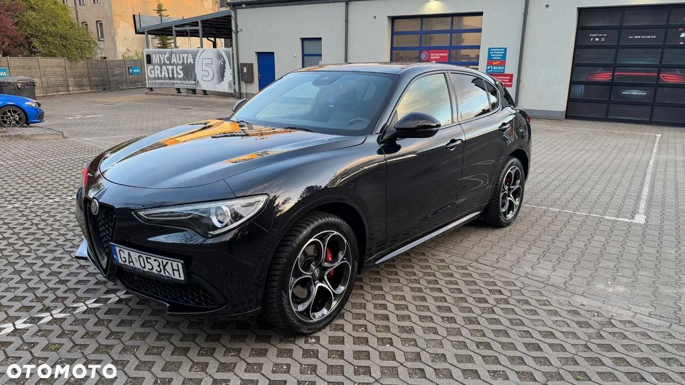 Alfa Romeo Stelvio 2.0 Turbo Veloce Q4 - 1