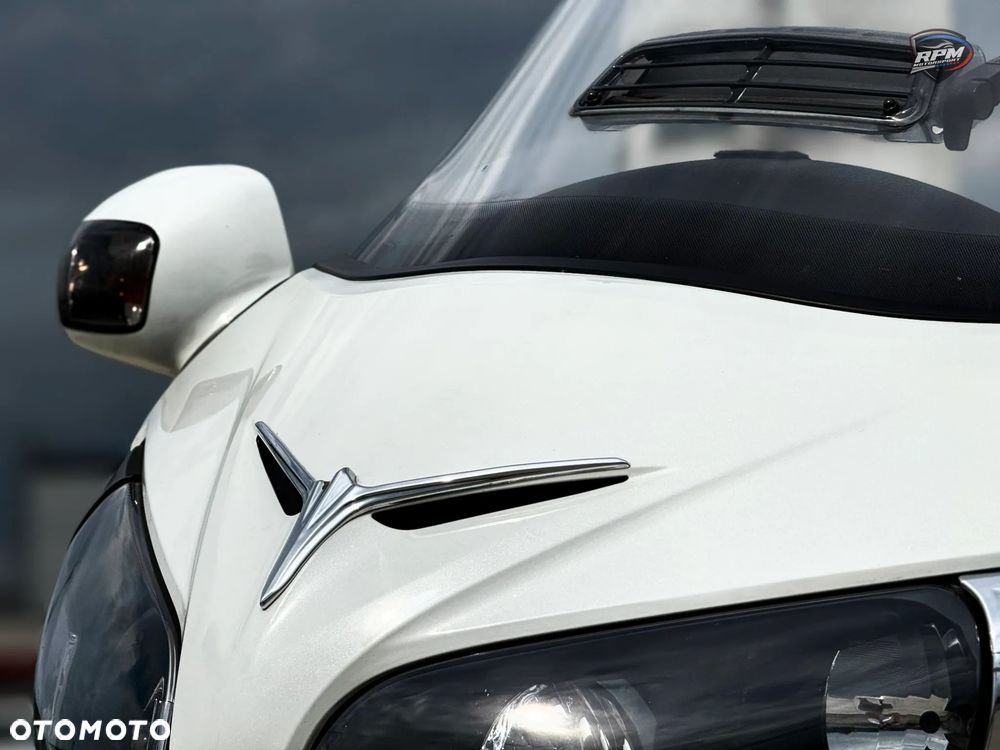 Honda GL - 40