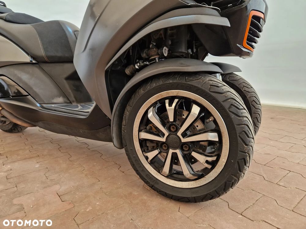 Peugeot Metropolis - 19