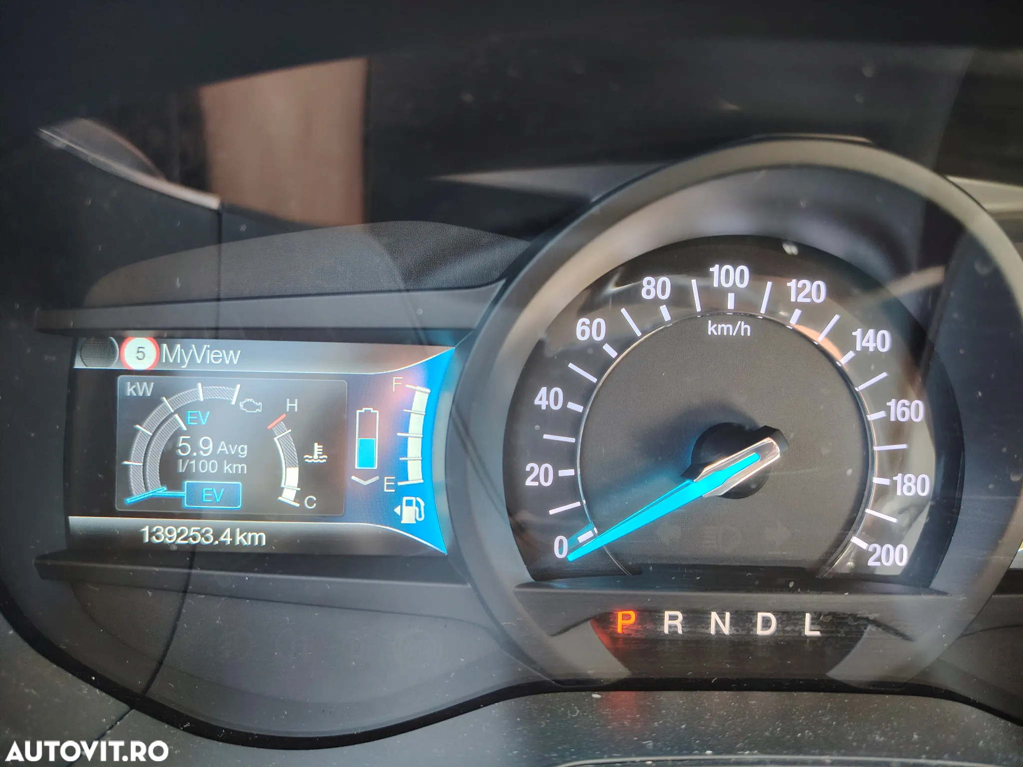 Ford Mondeo 2.0 HEV Vignale - 15