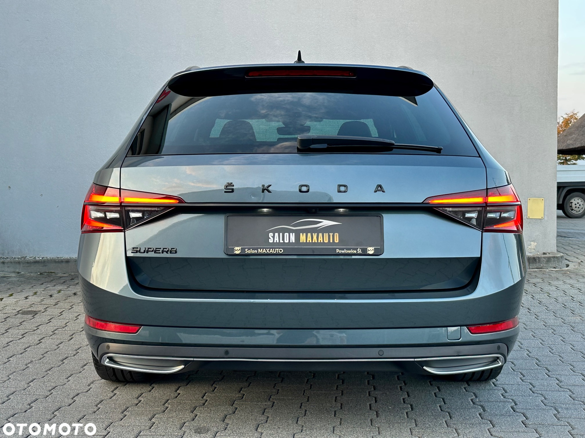 Skoda Superb 2.0 TDI DSG Sportline - 12
