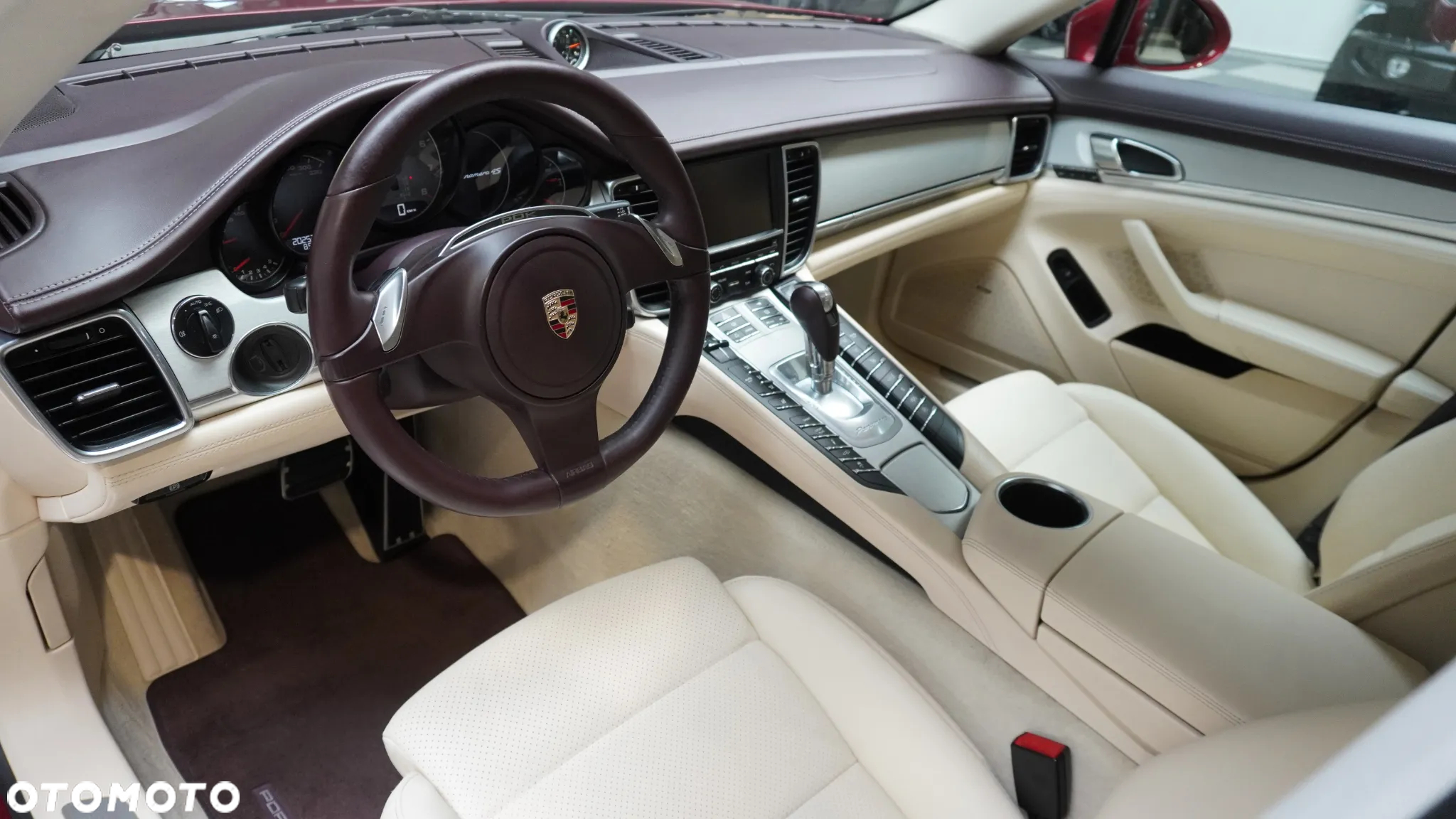 Porsche Panamera 4S - 5