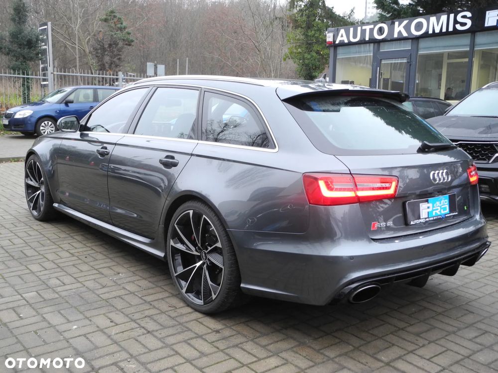 Audi RS6 Avant - 5