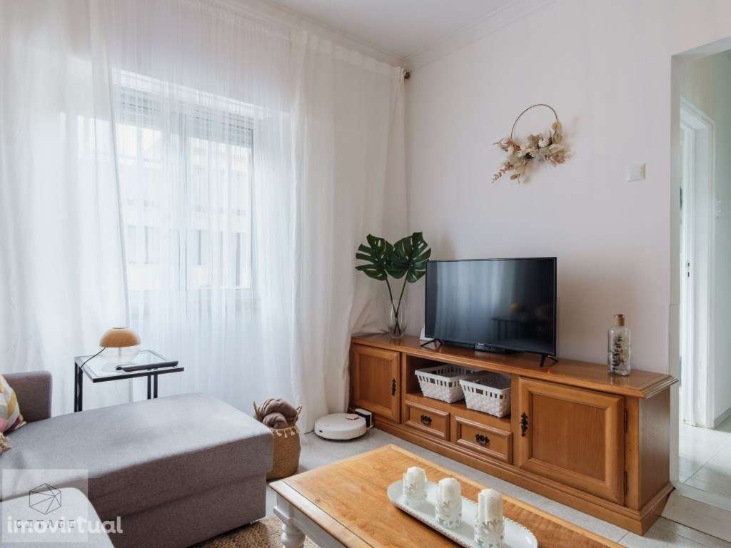 Apartamento T2 em São Domingos de Benfica - Grande imagem: 4/25