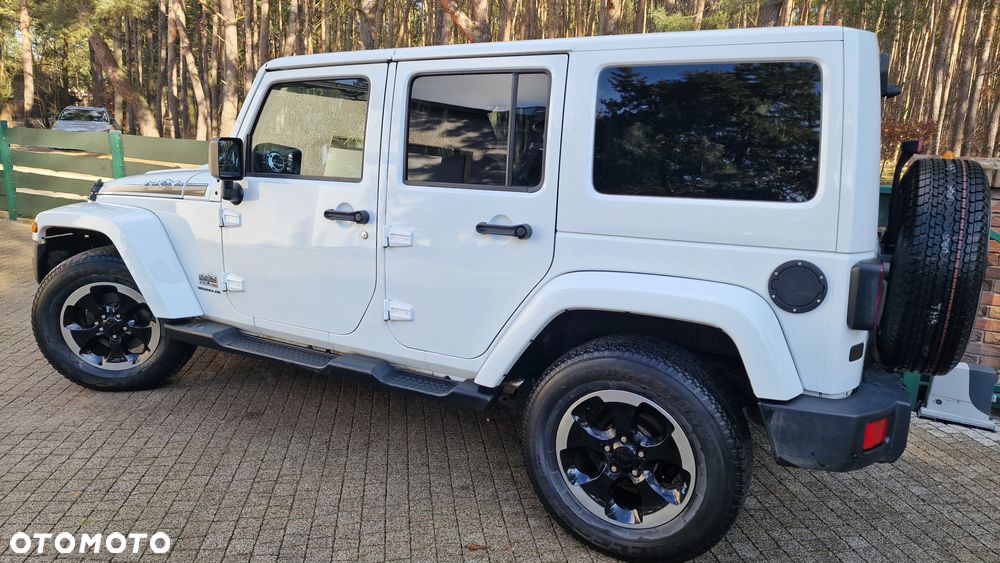 Jeep Wrangler 2.8 CRD Unlim Sahara - 6