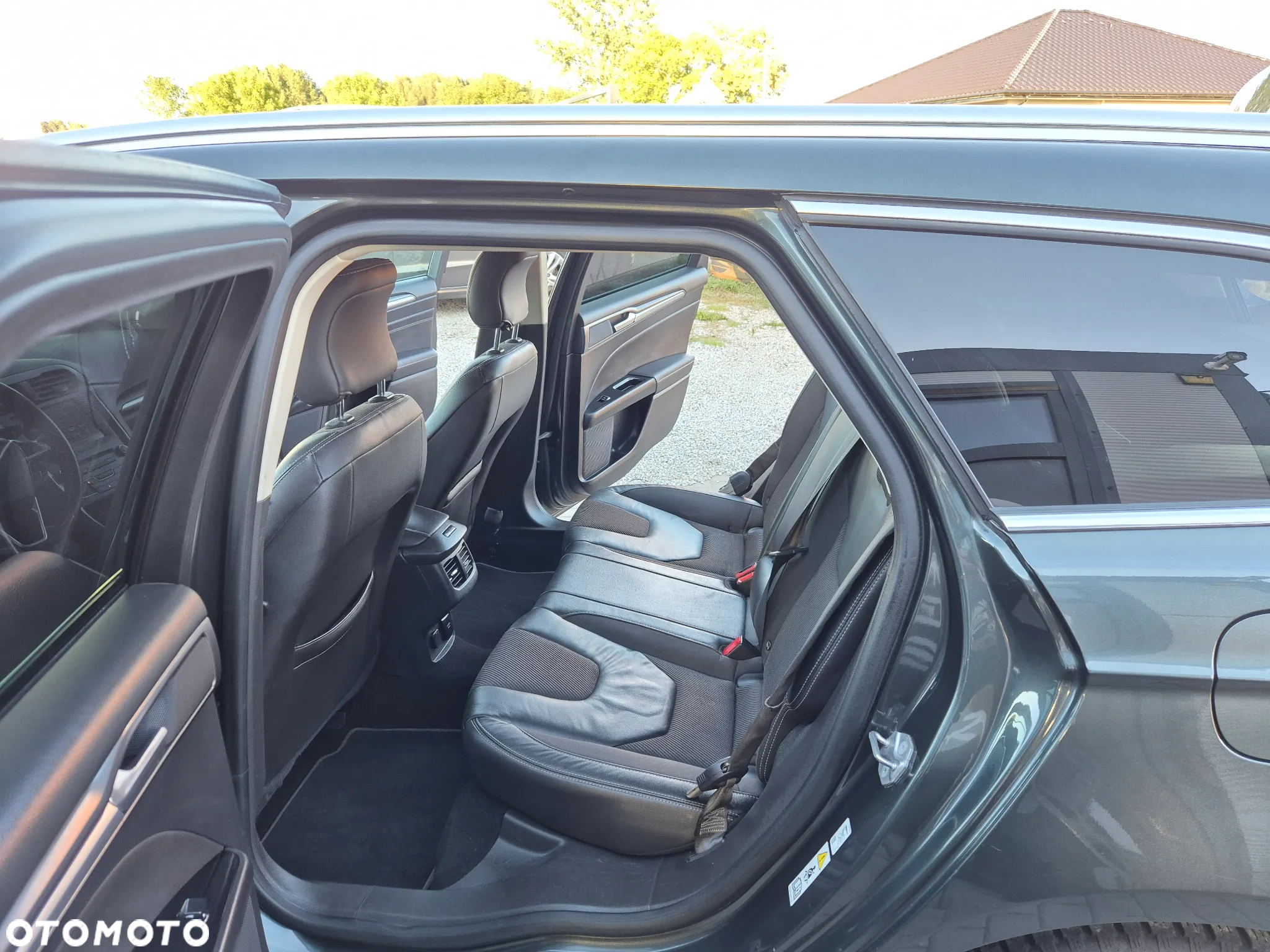 Ford Mondeo Turnier 2.0 TDCi Start-Stopp Titanium - 14