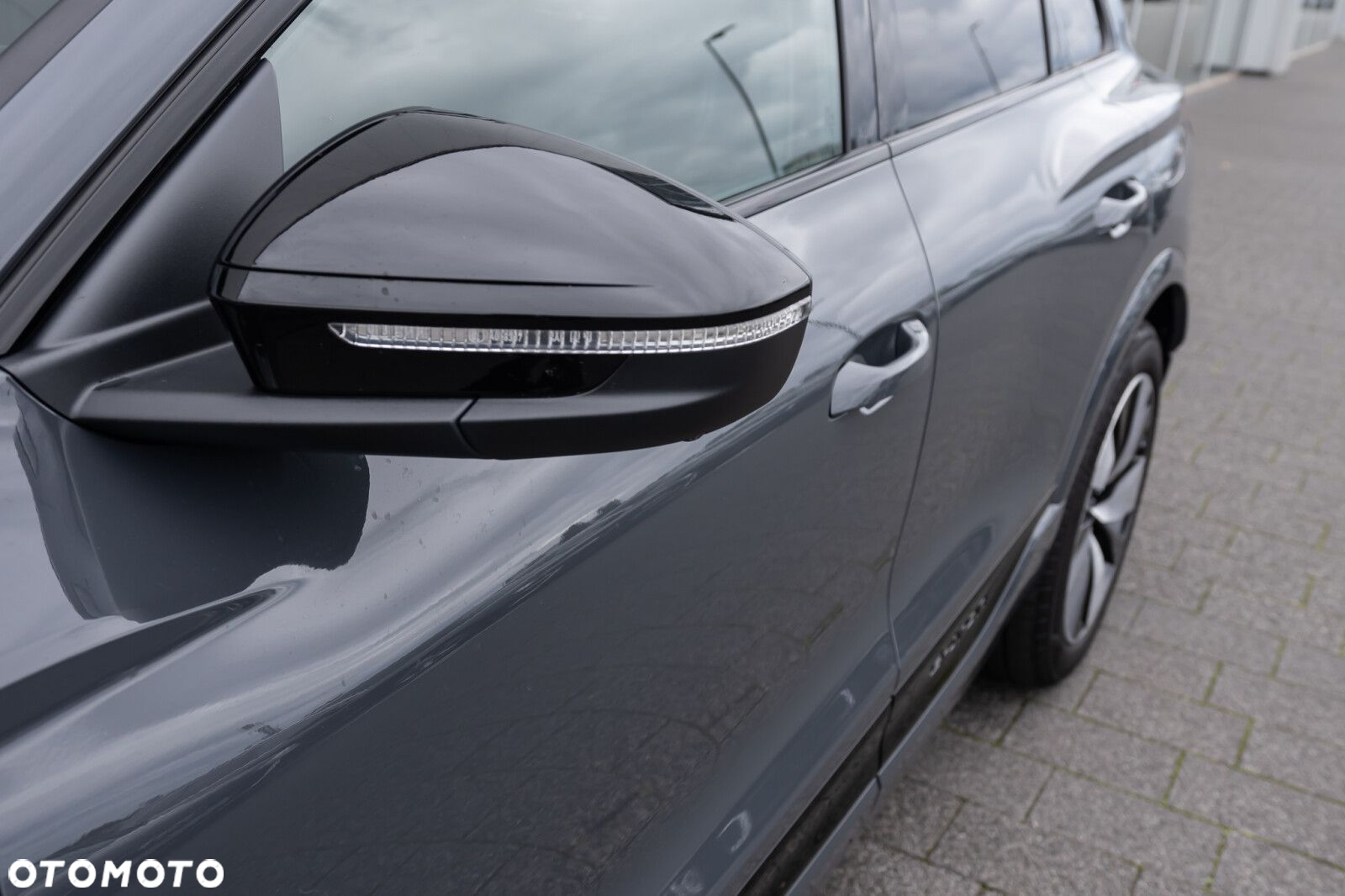 Audi Q6 e-tron - 7