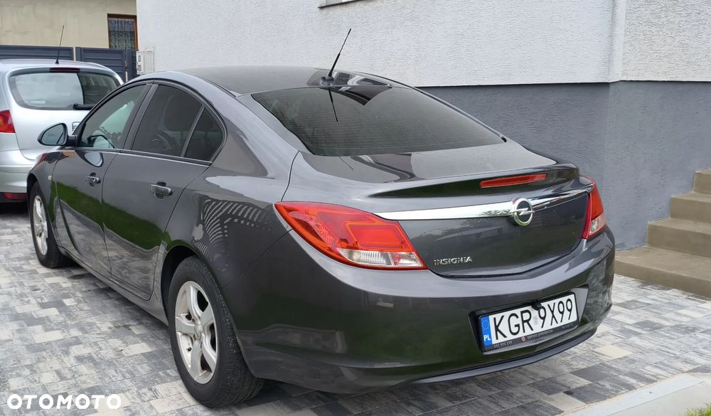 Opel Insignia 1.8 - 4