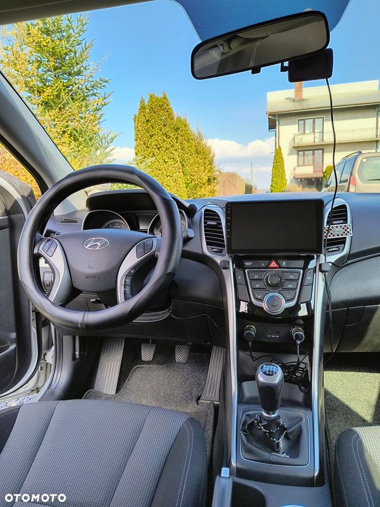 Hyundai i30 1.6 GDI Classic - 11
