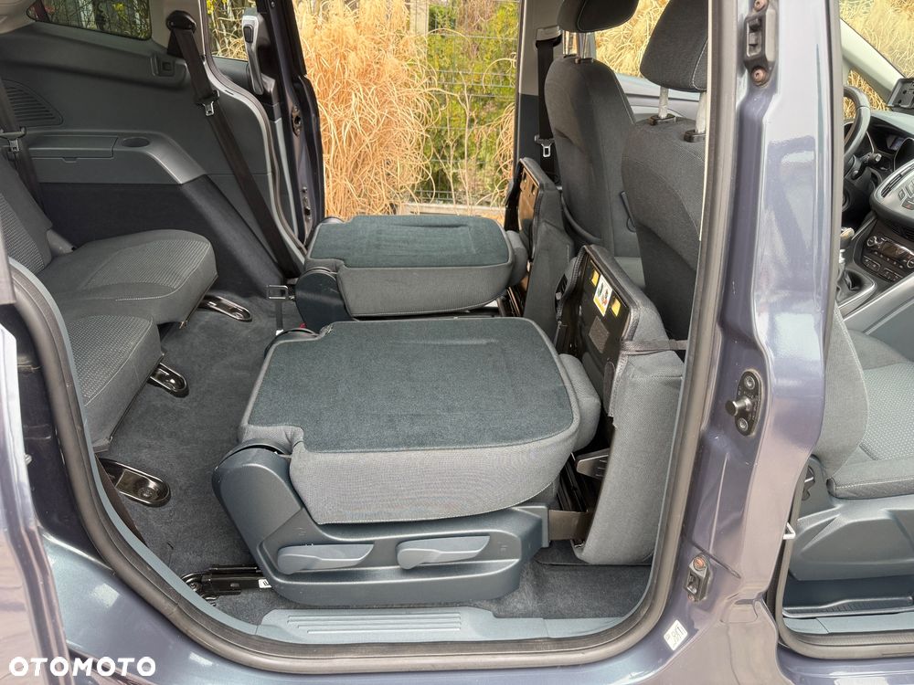 Ford Grand C-MAX 2.0 TDCi Titanium - 36